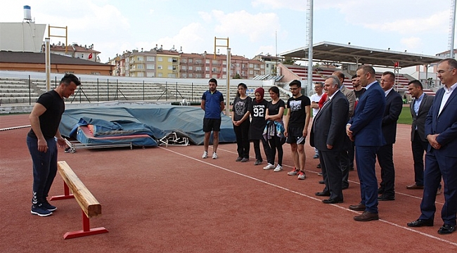 POLİS OLMAK İSTEYEN GENÇLER İÇİN HAZIRLIK PARKURU