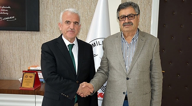 KARAMAN'DA "ÇOCUK MASASI" KURULUYOR