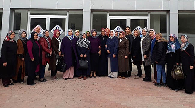 STK TEMSİLCİSİ KADINLAR BİR ARAYA GELDİ