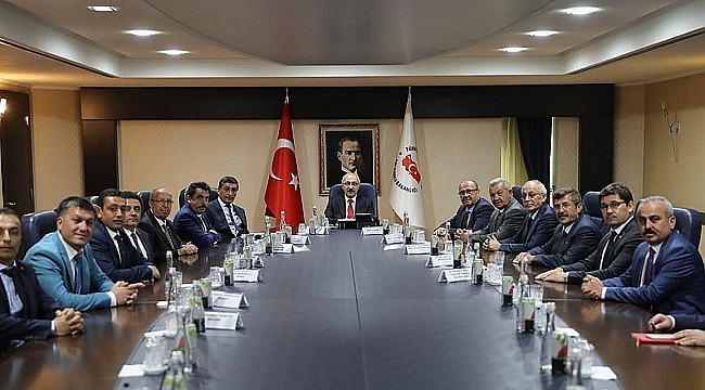 TİCARET BORSA'SINDAN KALKINMA BAKANI ELVAN'A ZİYARET