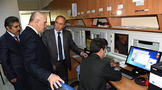 VALİ MERAL TAPU MÜDÜRLÜĞÜNÜ ZİYARET ETTİ