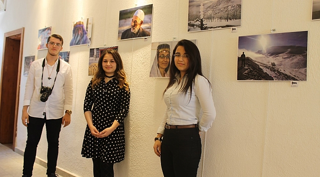 FOTOĞRAF SERGİSİ HALKLA BULUŞTU