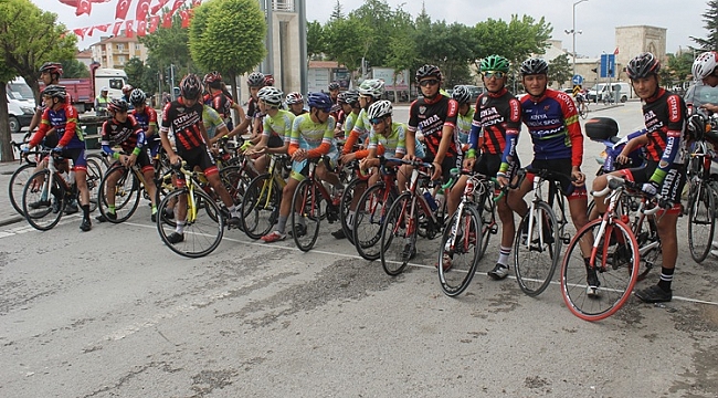 “HZ. MEVLANA” ANISINA KARAMAN’DAN KONYA’YA PEDAL ÇEVİRDİLER