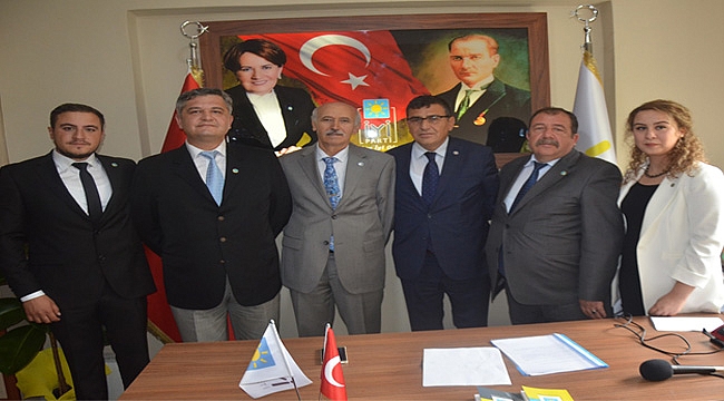 İYİ PARTİ MİLLETVEKİLİ ADAY ADAYLARINI TANITTI