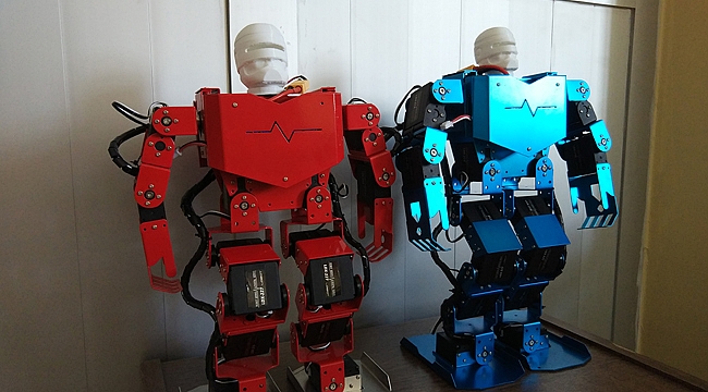 KARAMANLI LİSE ÖĞRENCİLERİ ROBOT YARIŞMASINA KATILACAK