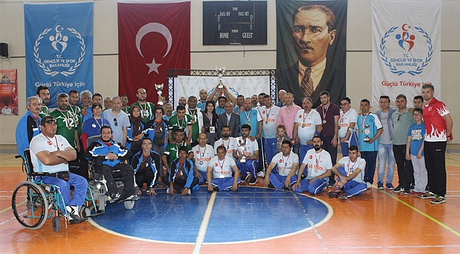 OTURARAK VOLEYBOL'DA SÜPER LİG'E YÜKSELEN TAKIMLAR BELLİ OLDU