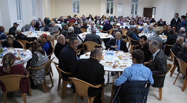 SARIVELİLER ESENTEPE MAHALLESİ’NDE DE İFTAR YEMEĞİ