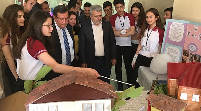 TÜBİTAK BİLİM FUARLARI YOĞUN İLGİYLE ZİYARET EDİLİYOR