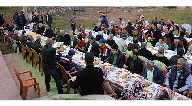 UĞURLU KÖYÜNDE İFTAR VE HALK TOPLANTISI YAPILDI