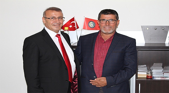 V.GÖKTEKİN, TEKGIDA-İŞ SENDİKASINI ZİYARET  EDEREK  1 MAYIS KUTLADI