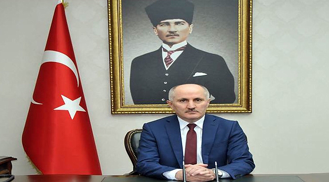 VALİ MERAL; “GENÇLERİMİZİN EMANETİNDE BULUNAN CUMHURİYETİMİZİ GELECEĞE TAŞIMAK İÇİN ÖZVERİYLE ÇALIŞACAĞINA YÜREKTEN İNANIYORUZ”