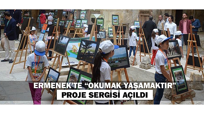 ERMENEK’TE “OKUMAK YAŞAMAKTIR” PROJESİ SERGİSİ AÇILDI