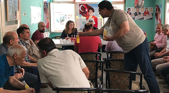 İYİ PARTİDE BAYRAMLAŞMAYA YOĞUN KATILIM