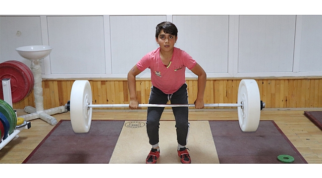 KARAMANLI HALTERCİDEN BRONZ MADALYA