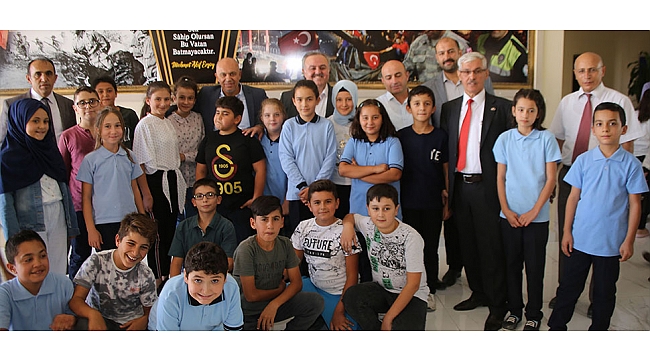 OKULUN İLK GÜNÜ ÇOCUKLARI YALNIZ BIRAKMADILAR