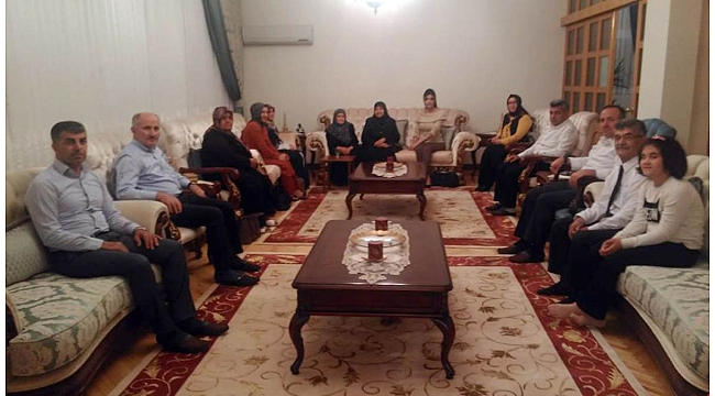 MERAL AİLESİ KONUKLARINI AĞIRLADI