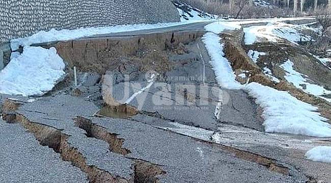 Başyayla'da Yol Çöktü