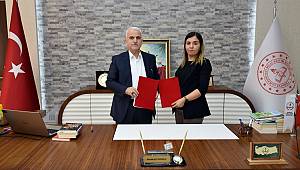 Bilinçli Tüketiyorum, Hakkımı Biliyorum Protokolünün İmzaları Atıldı