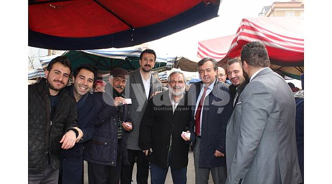 Ege perşembe pazarı esnafını ziyaret etti