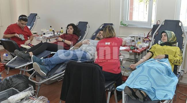 Esnaf Odaları Birliğinden Kızılay&#039;a Kan Bağışı Kampanyası