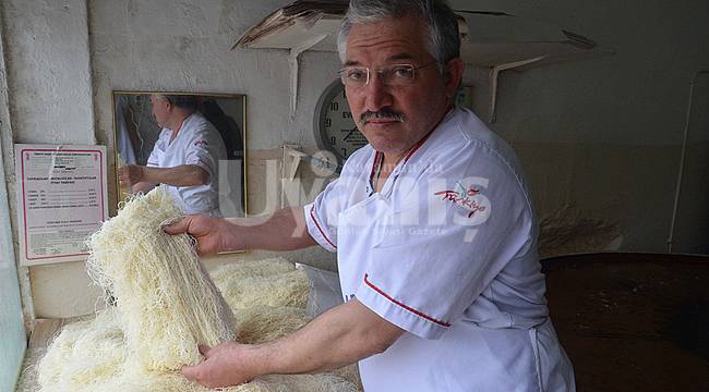 Geleneksel kadayıf ustası zamana direniyor