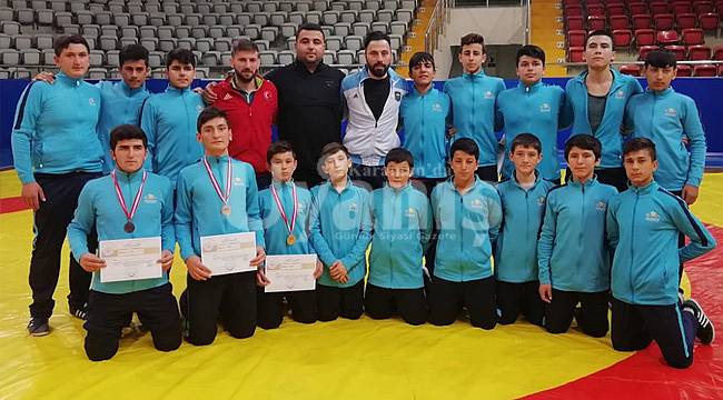 Karaman ANALİG güreş takımı yarı finalde