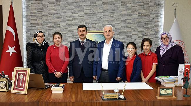 Kuntoğlu öğrencileri ödüllendirdi