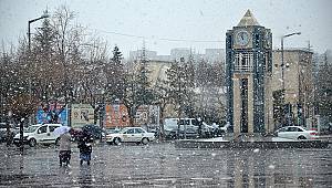 Lapa lapa kar yağdı!