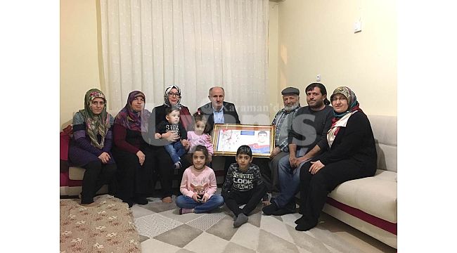 Vali Meral'den şehit ailesine ziyaret
