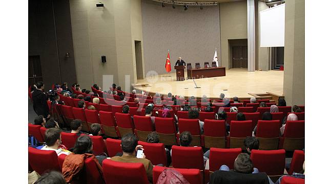 &quot;Akif, Yolumuzu Aydınlatan Kilometre Taşlarındandır&quot;