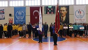 Analig hentbol çeyrek final müsabakaları başladı