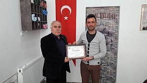 Berber Özalp'e teşekkür belgesi verildi