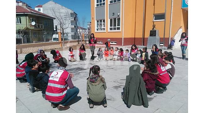 Çocuklara unutulmaz bir gün yaşattılar