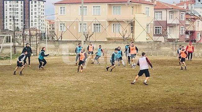 Karaman Belediyespor Karapınar'ı ağırlıyor