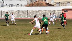 Karaman Belediyespor kendi evinde kazandı