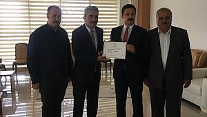 Ayrancı Belediye Başkanı Büyükkarcı mazbatasını aldı