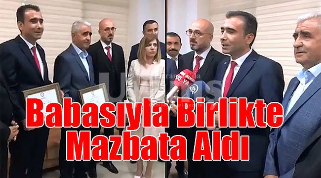 Babasıyla Birlikte Mazbata Aldı