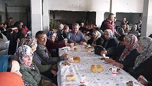 Başkan Zorlu üç ayrı yerde yemek verdi