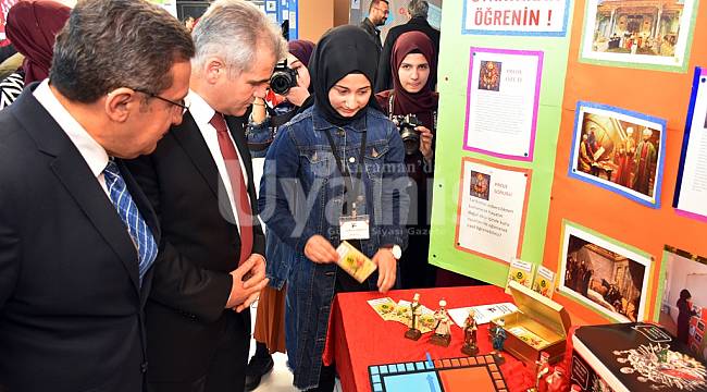 Gençler TÜBİTAK Projelerini Sergiledi