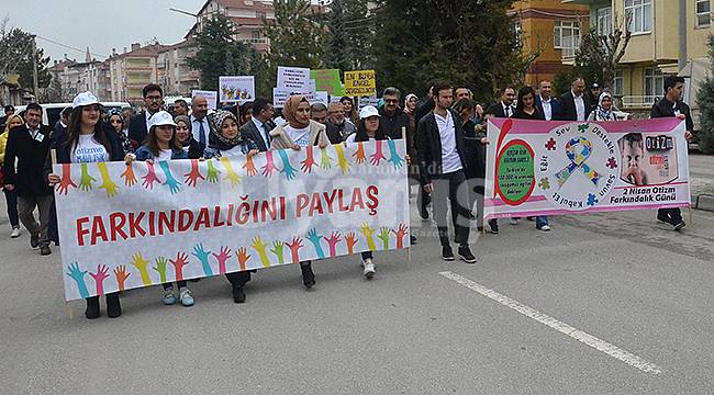 Karaman'da otizm farkındalık günü kutlandı