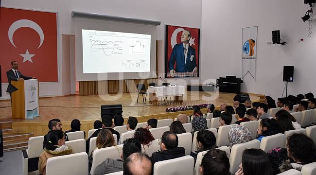 Kuzu, Karaman’da konferans verdi