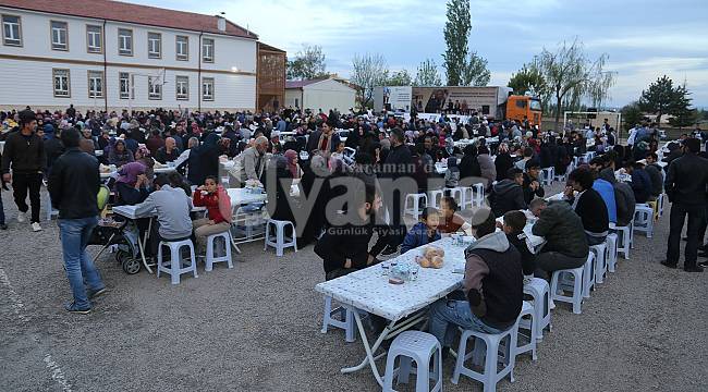 İftar Sofrası Atatürk Mahallesi'ne kuruldu