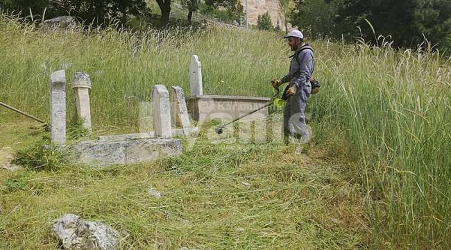 Mezarlık temizliği yapıldı