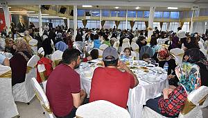 Şehit aileleri ve gaziler onuruna iftar yemeği düzenlendi
