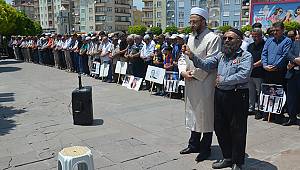 Karaman'da Mursi için gıyabi cenaze namazı kılındı