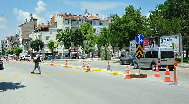 Kazaların yaşandığı yola kavşak yapılıyor