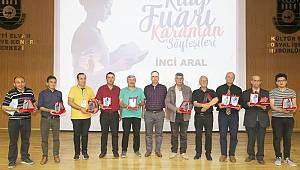 Kitap Fuarında Karamanlı Yazarlara plaket takdim edildi