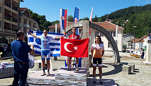 Balkanların En Büyüğü Azize Bekar