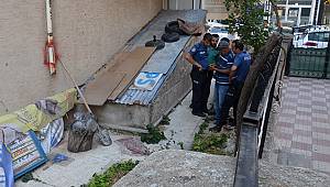 Balkondan düştü ağır yaralandı