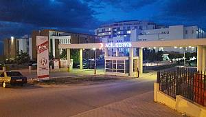 Karaman Devlet Hastanesi'nin dış cephesi aydınlatıldı